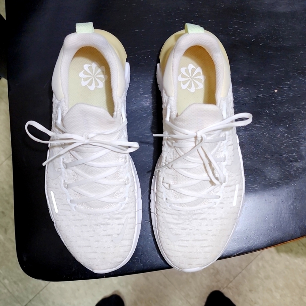 NikeFREE 5.0 sneakers